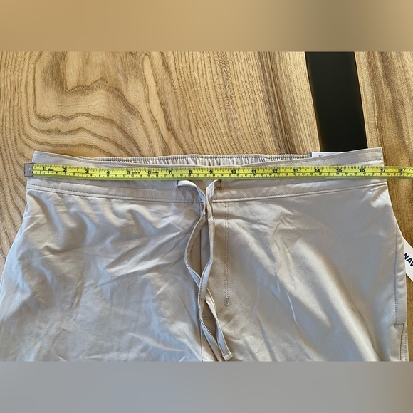 NEW High-Waisted StretchTech Wide-Leg Beige Cargo Pants for Women - Picture 7 of 11